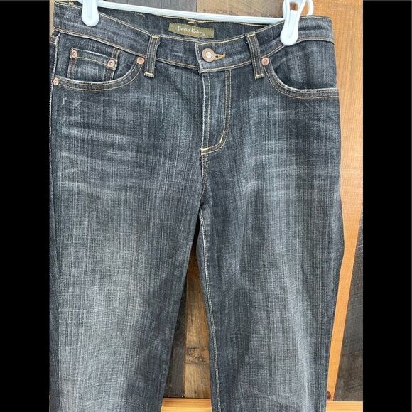 DAVID Kahn Jeanwear straight cuffed jeans, size 2. - Picture 3 of 9